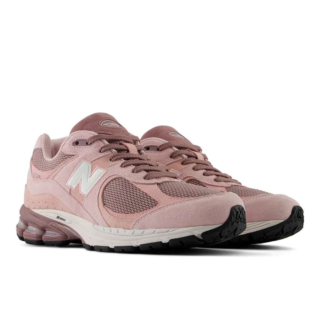 New Balance 2002R U20026CU – New Balance sneaker view 4