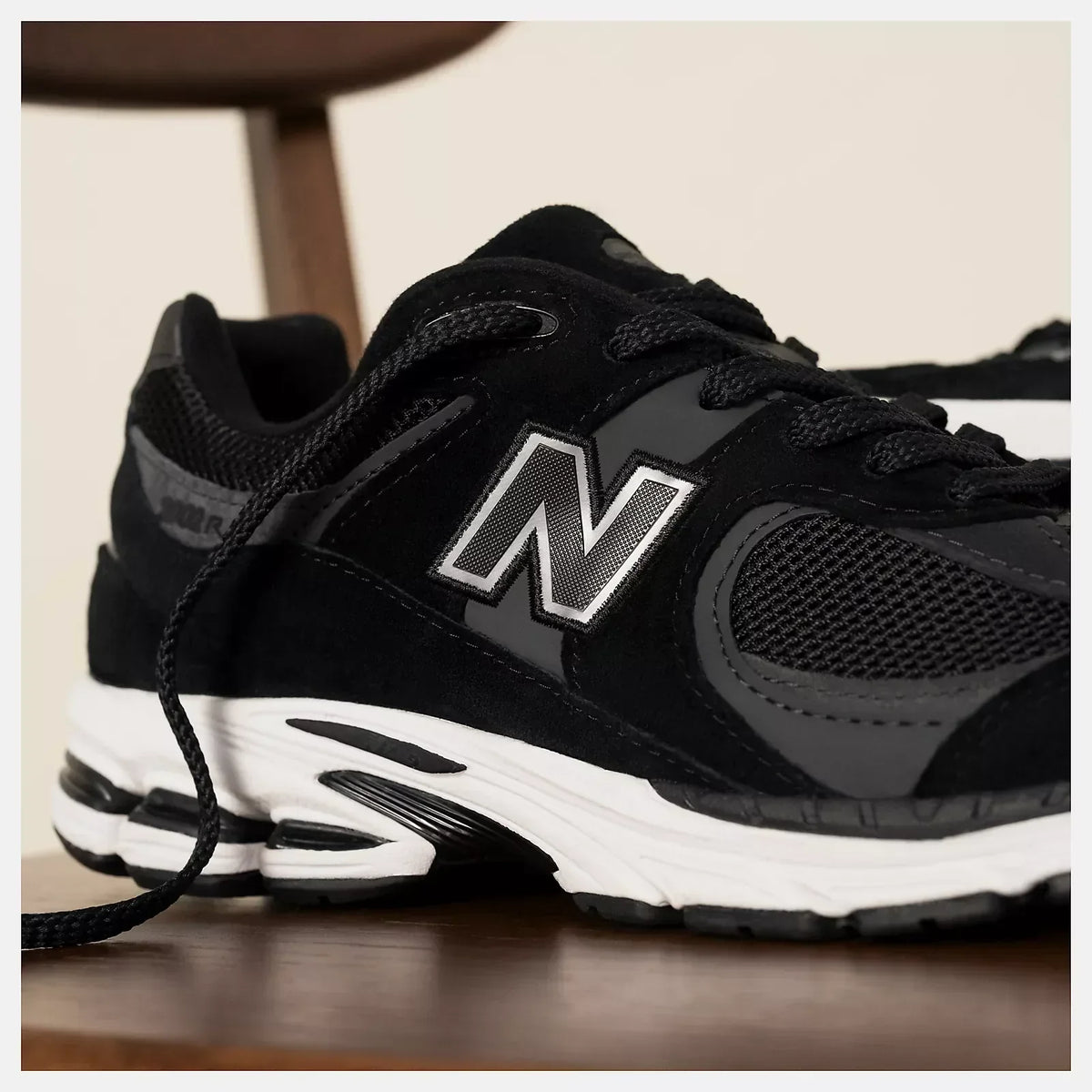 New Balance 2002R M2002RBK – New Balance sneaker view 8